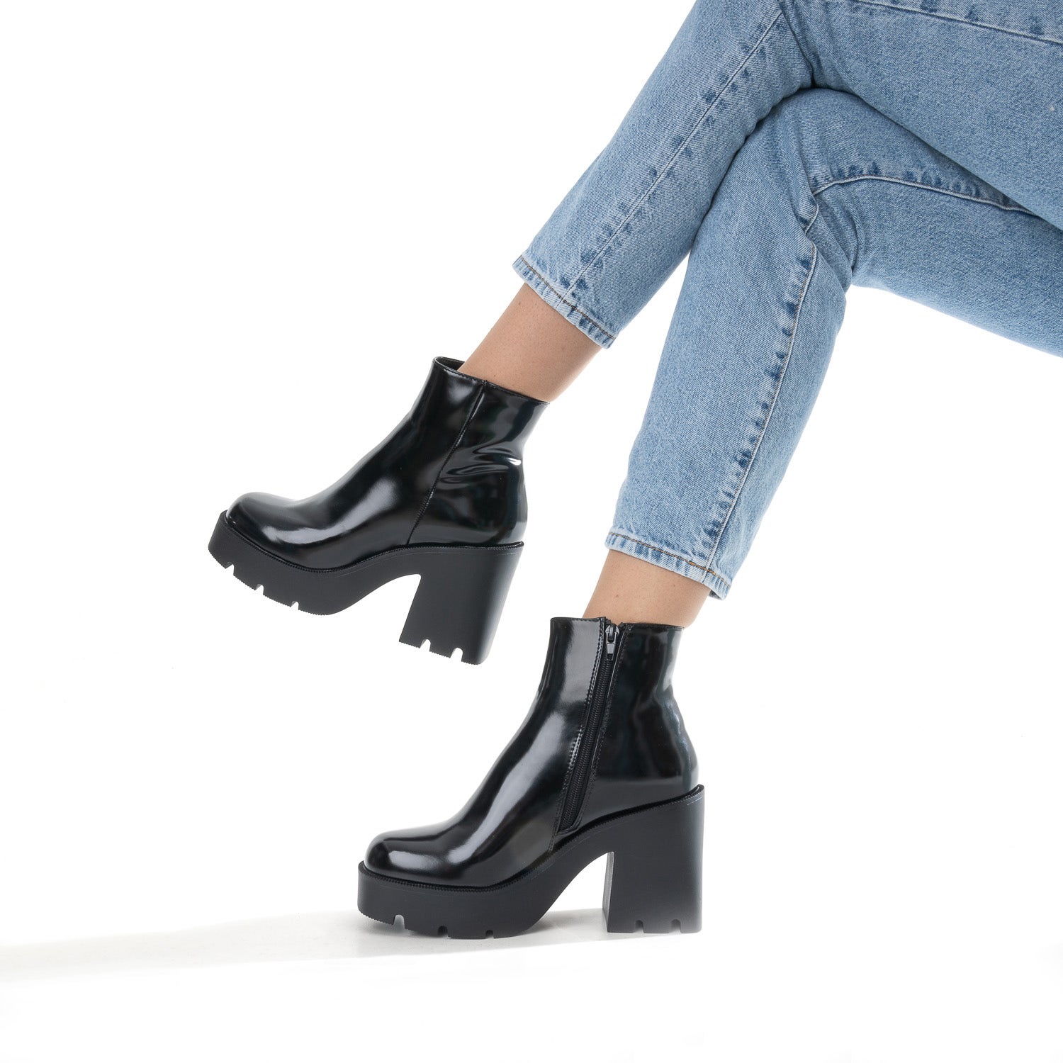 Boots TEXTO noir éco-conçu à semelle crantée