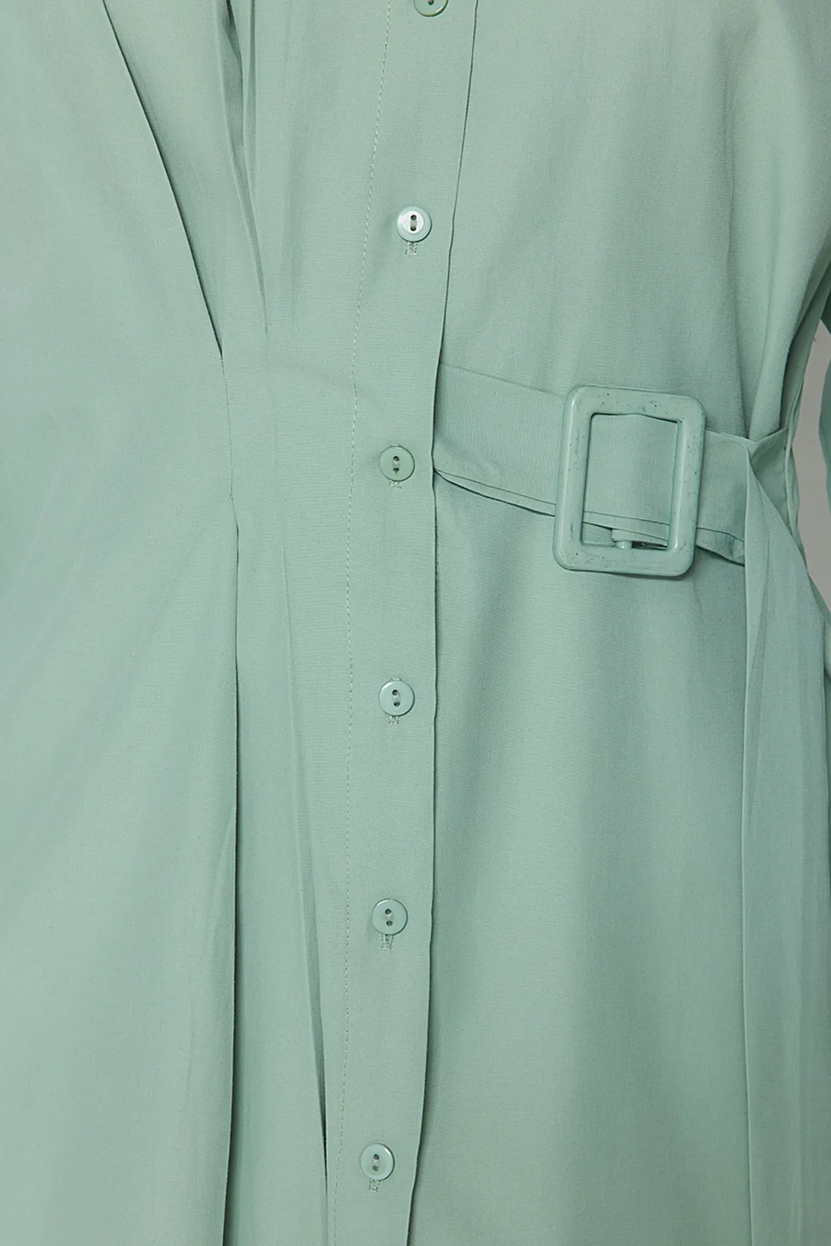 Trendyol Modest  Gewebtes Hemd mit Gürtel in Dunkelmint TCTAW24TG00014