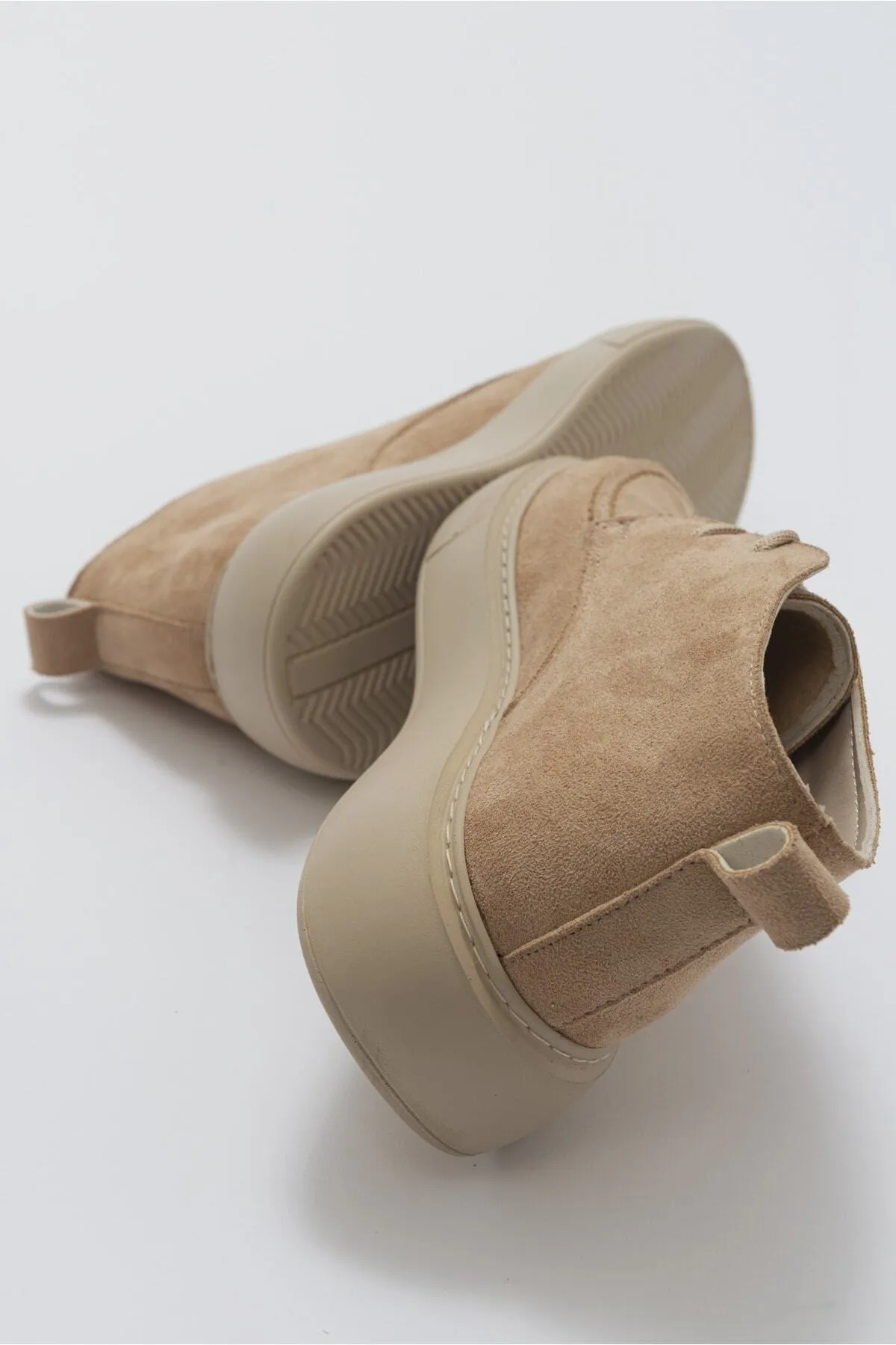 LuviShoes  Valve Damenstiefel aus dunkelbeigem Wildleder
