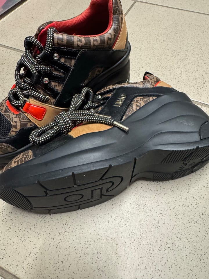 Liu Jo Sneakers in Schwarz/ Orange günstig kaufen 36