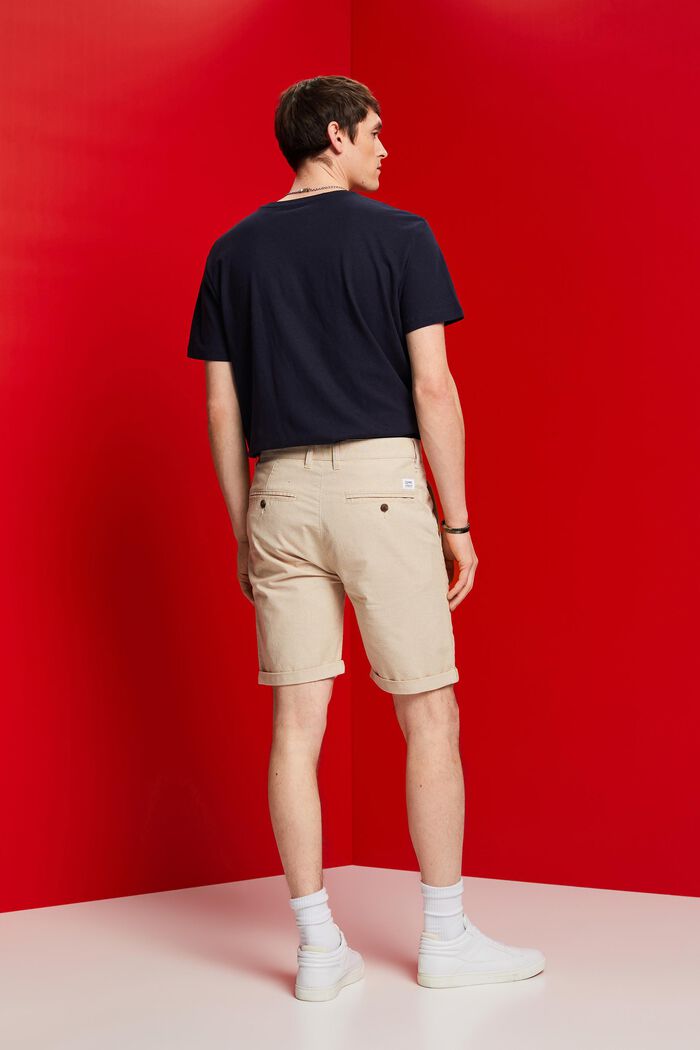 Zweifarbige Chino-Shorts