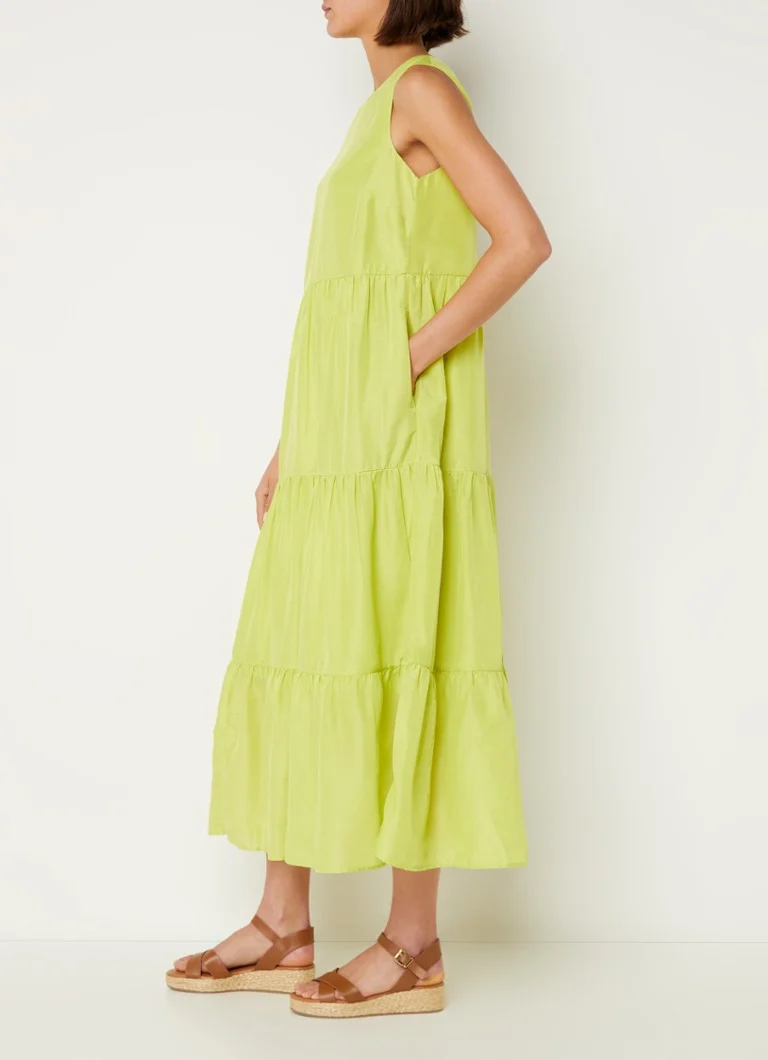 Vestido midi Sara de Phase Eight con escote pronunciado.