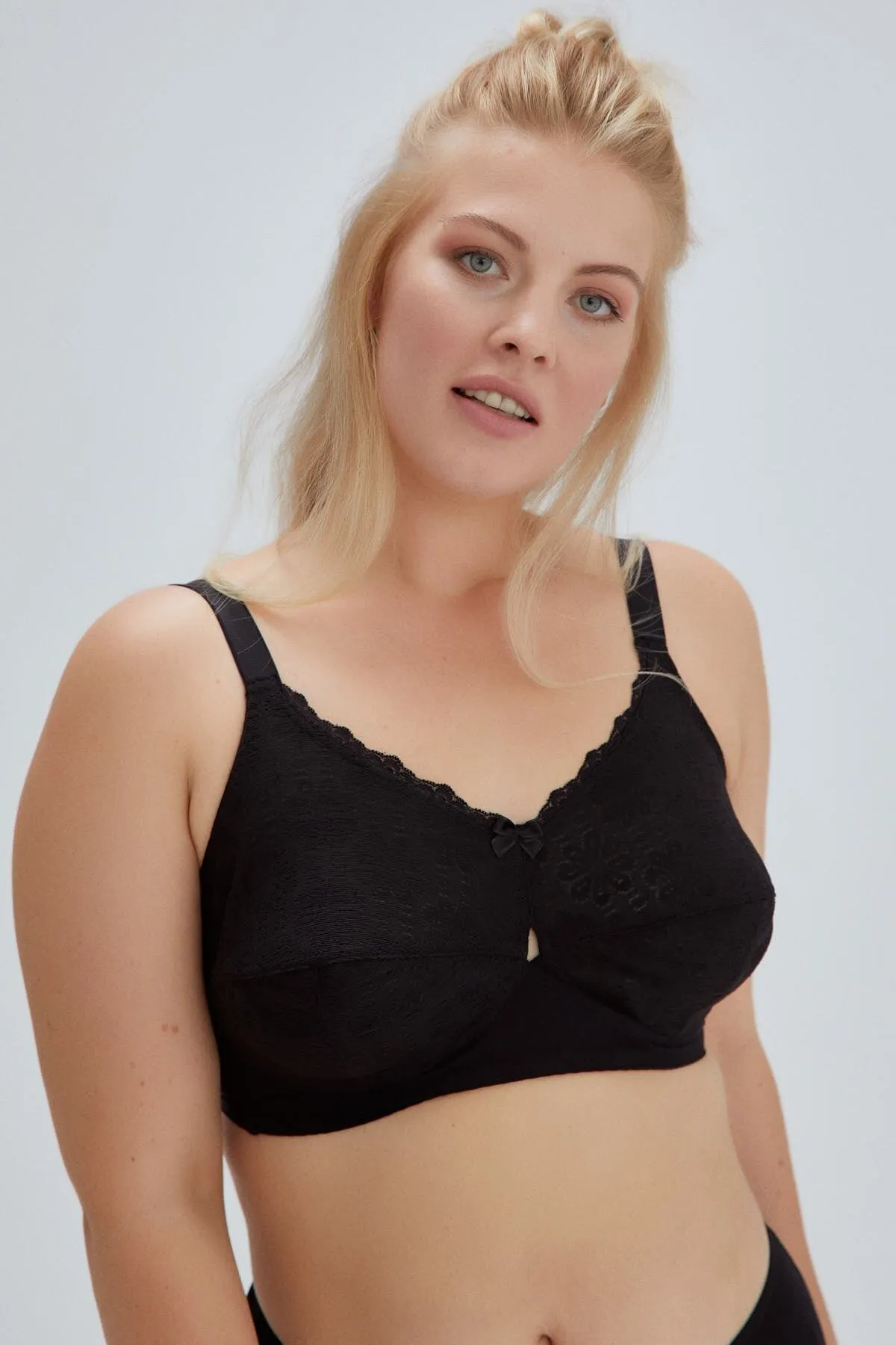 Dagi  Schwarzer Larisa Extra Minimizer-BH ohne Bügel