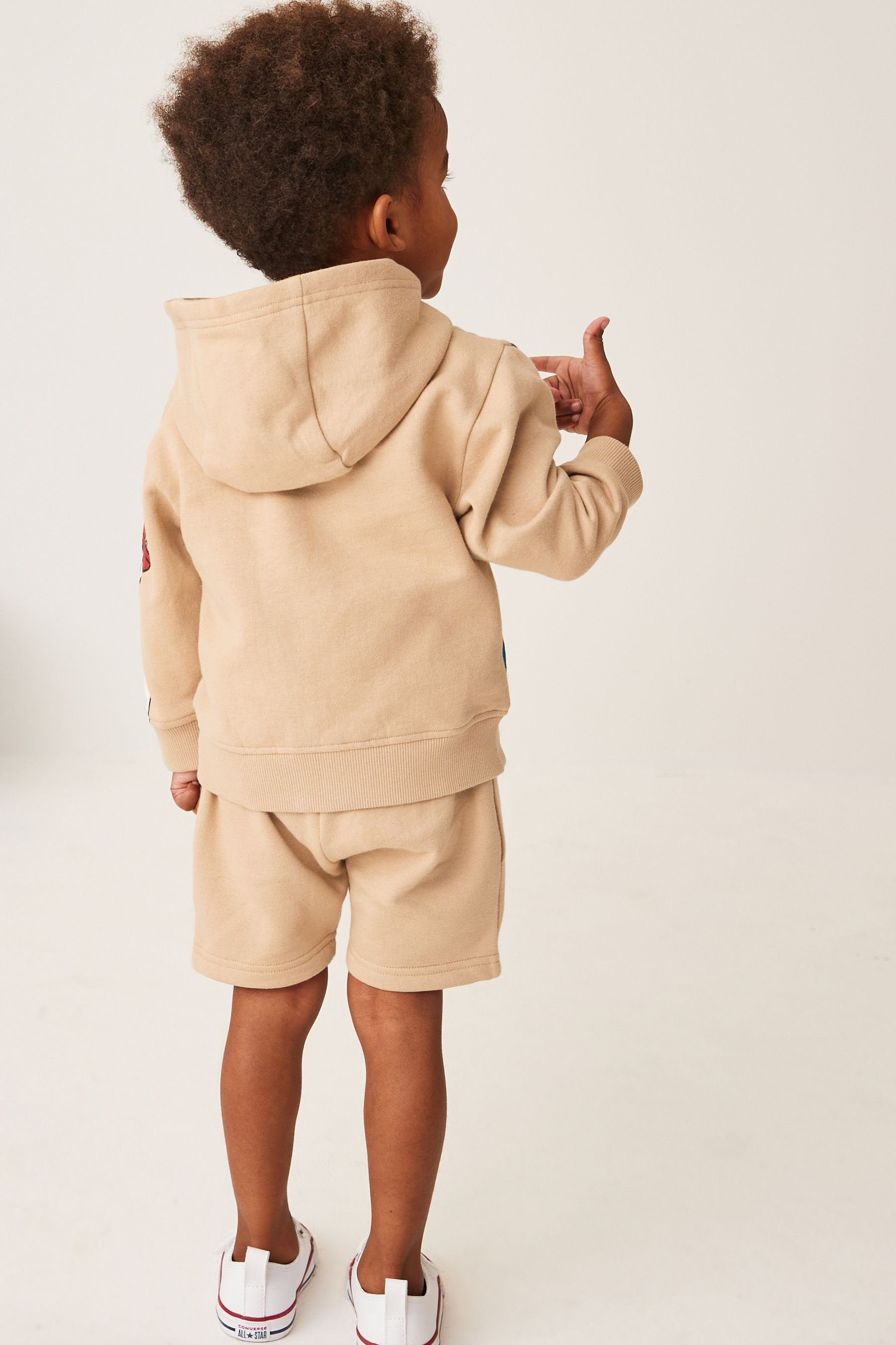 Next Sweatanzug Kapuzenjacke mit Reißverschluss und Shorts im Set (2-tlg)