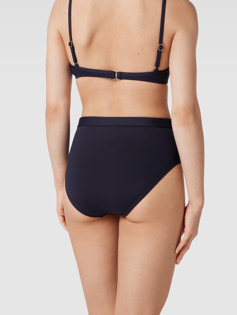 High Waist Bikini-Hose mit Label-Applikation in marineblau