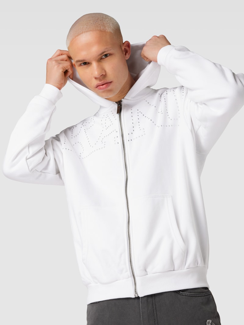 Swetjacke mit Label-Ziersteinbesatz Modell 'Studded Retro' in weiss