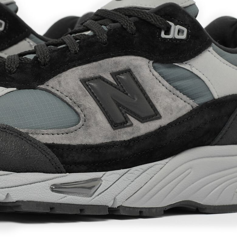 New Balance M991WTR grey