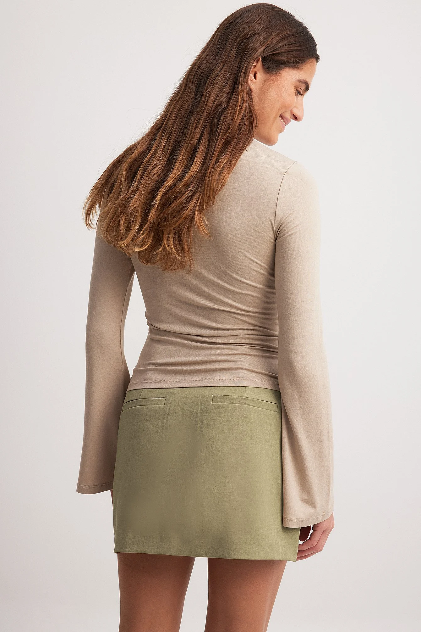 Soft Line Twist Top