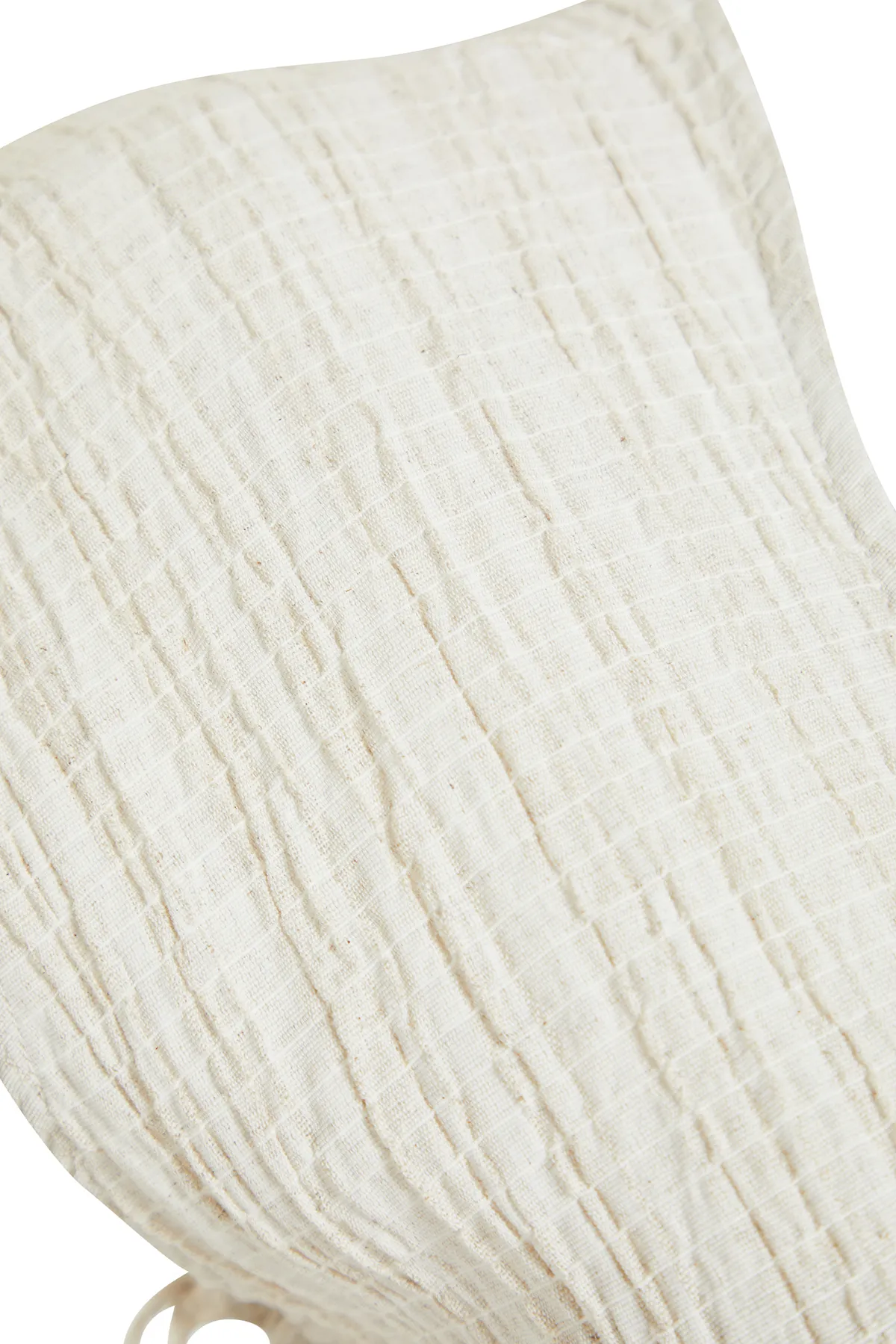 Trendyol Collection  Ecrufarbenes, gewebtes Mini-Strandkleid aus Leinenmischung mit Cut-out/Fensterausschnitt TBESS24EL00075