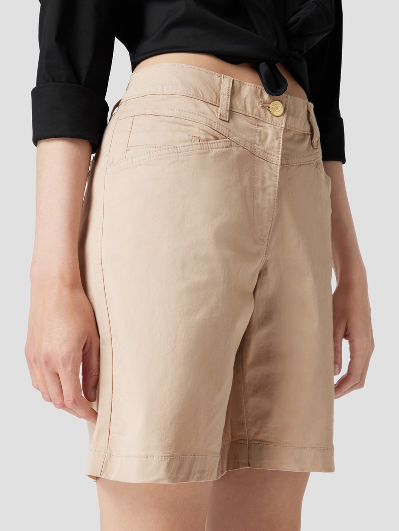 Bermudas im Relaxed Fit in sand