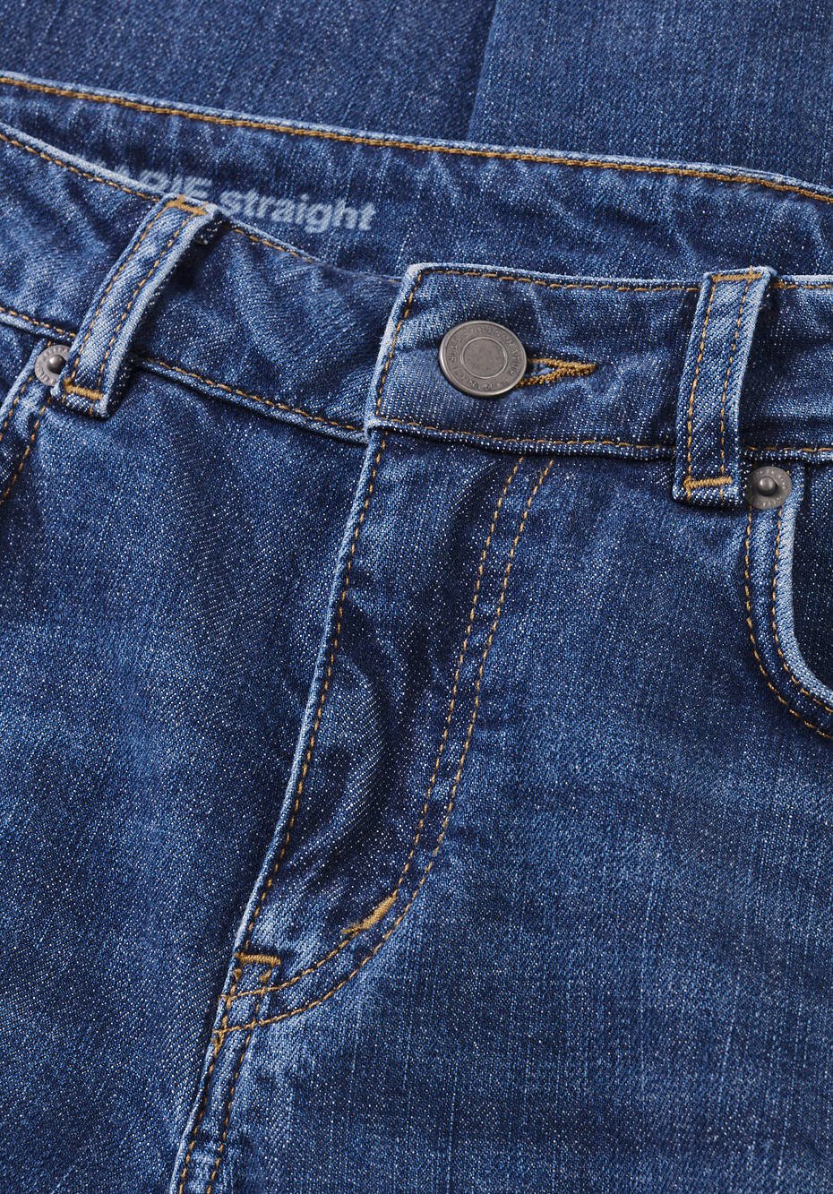 Jeans MARIE Mid Rise Straight aus Bio-Denim