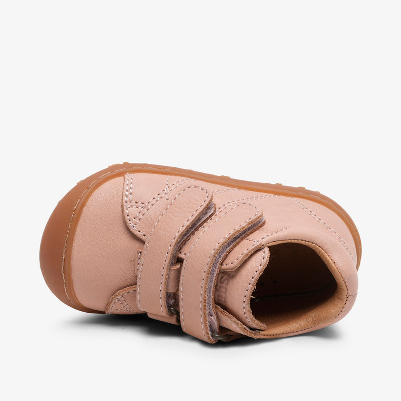 barefoot hale v nude - Rose