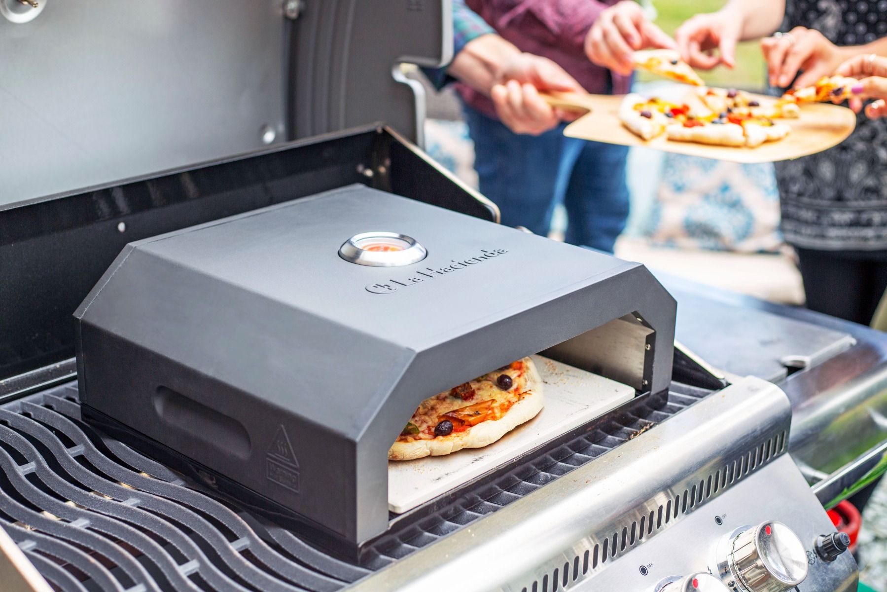La Hacienda Firebox Black BBQ Pizzaofen