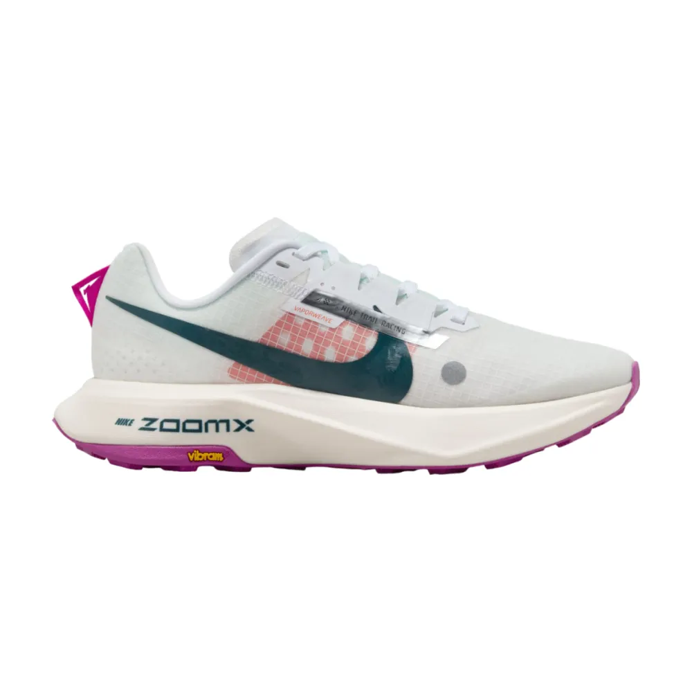 Nike ZoomX Ultrafly Trail DZ0489-101 / weiss