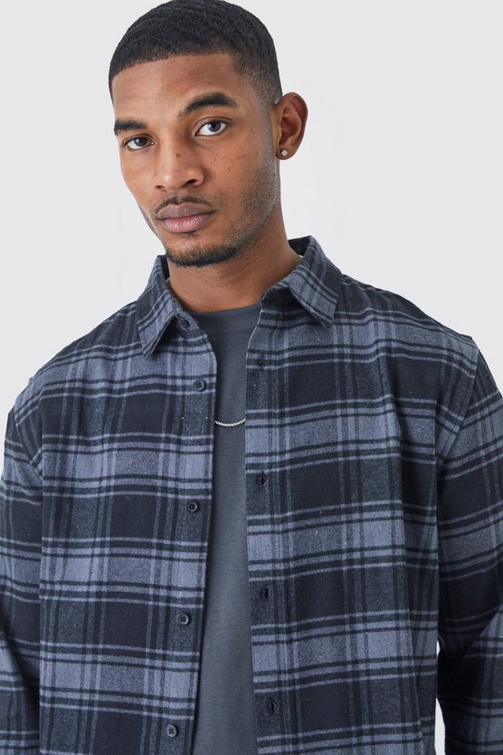 Tall langärmliges kariertes Overshirt