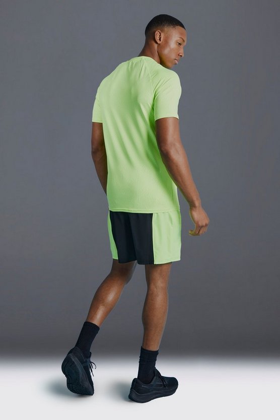 Man Active Muscle-Fit T-Shirt mit Print