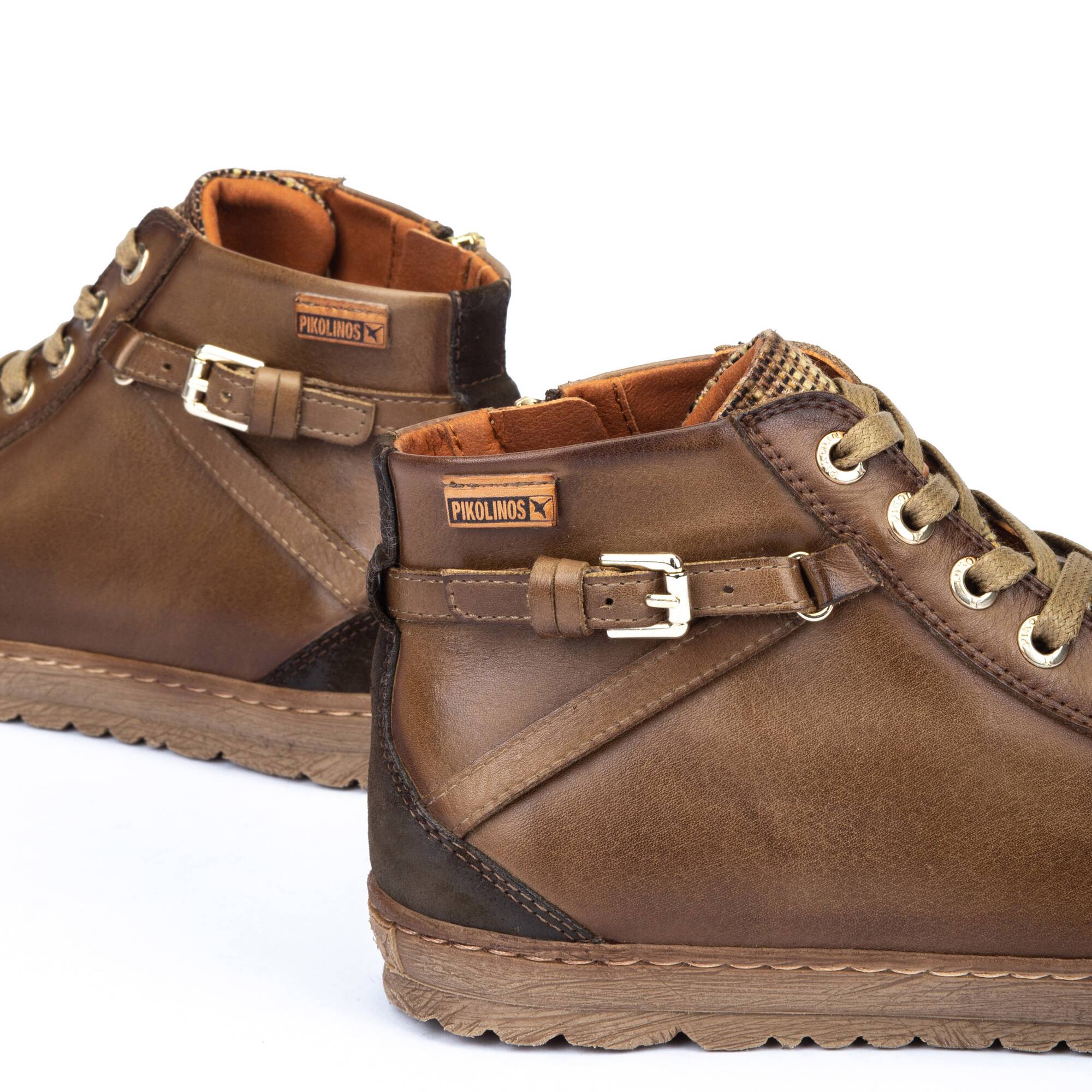 Buty sportowe sznurowane - OLIVE