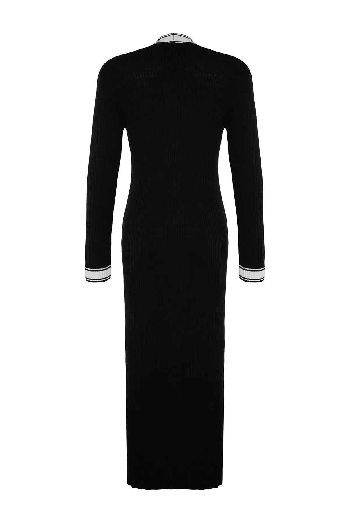 Trendyol Collection  Schwarzes Maxi-Strickkleid mit Fenster-/Cut-Out-Farbblockmuster TWOAW24EL00017