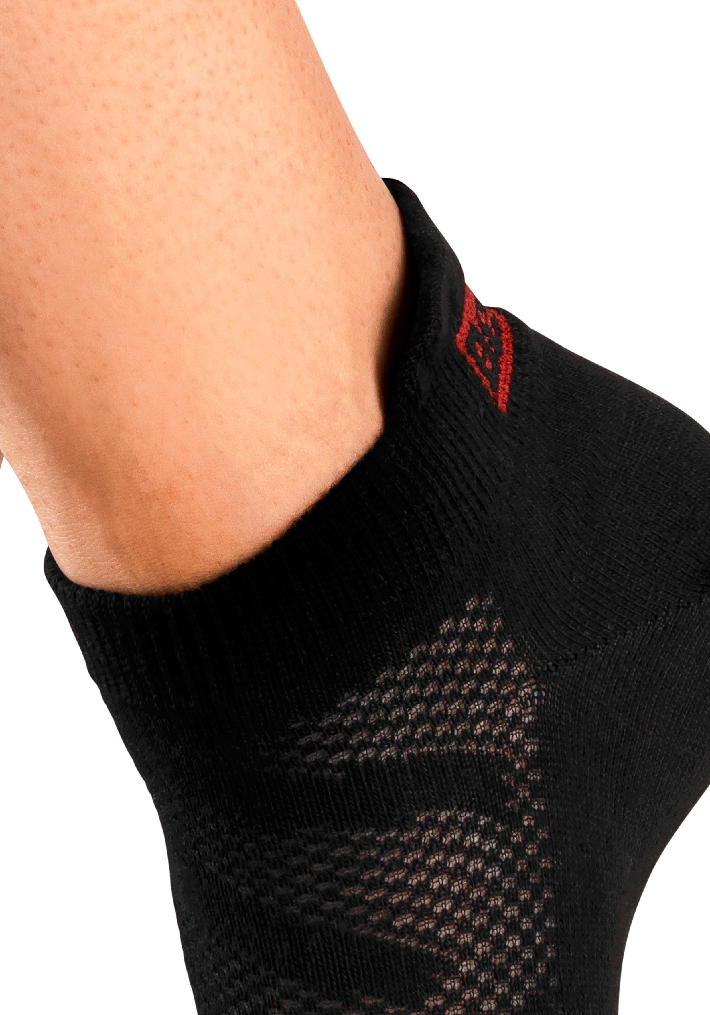 Bench. Sneakersocken (Set, 6-Paar) mit Lüftungskanälen in Netzstruktur