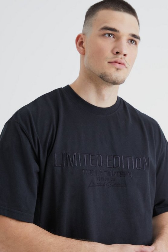 Tall Slim-Fit T-Shirt mit Limited Edition Stickerei