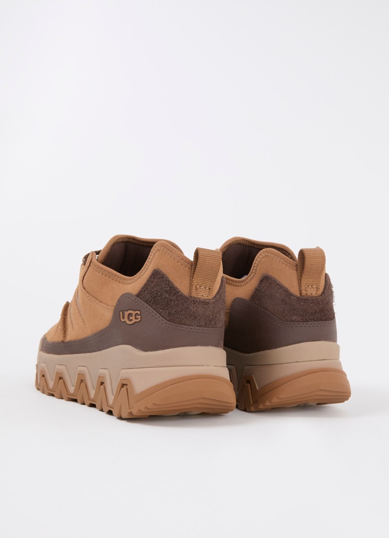 UGG Captrail σουέτ sneakers με λεπτομέρειες από πλέγμα