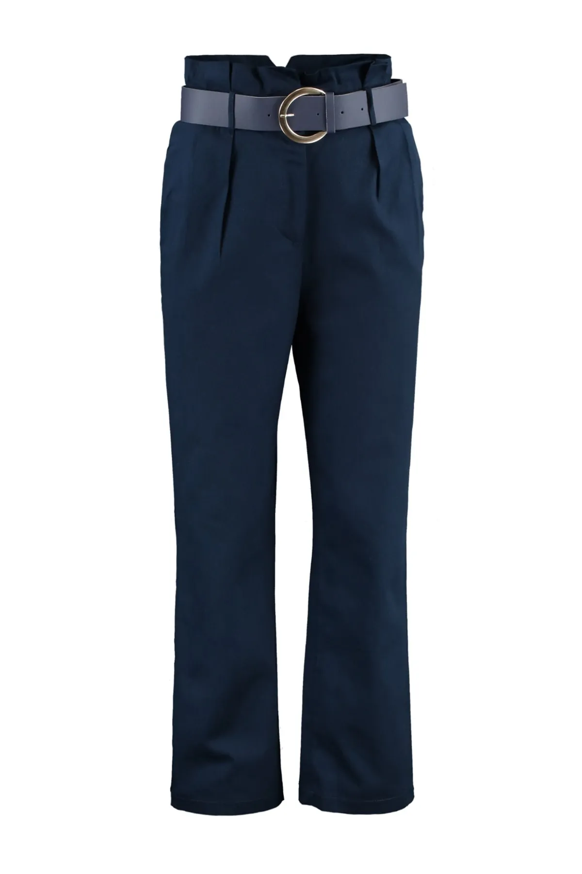 Trendyol Collection  Marineblaue, karottengewebte Hose mit Gürtel TWOSS20PL0016
