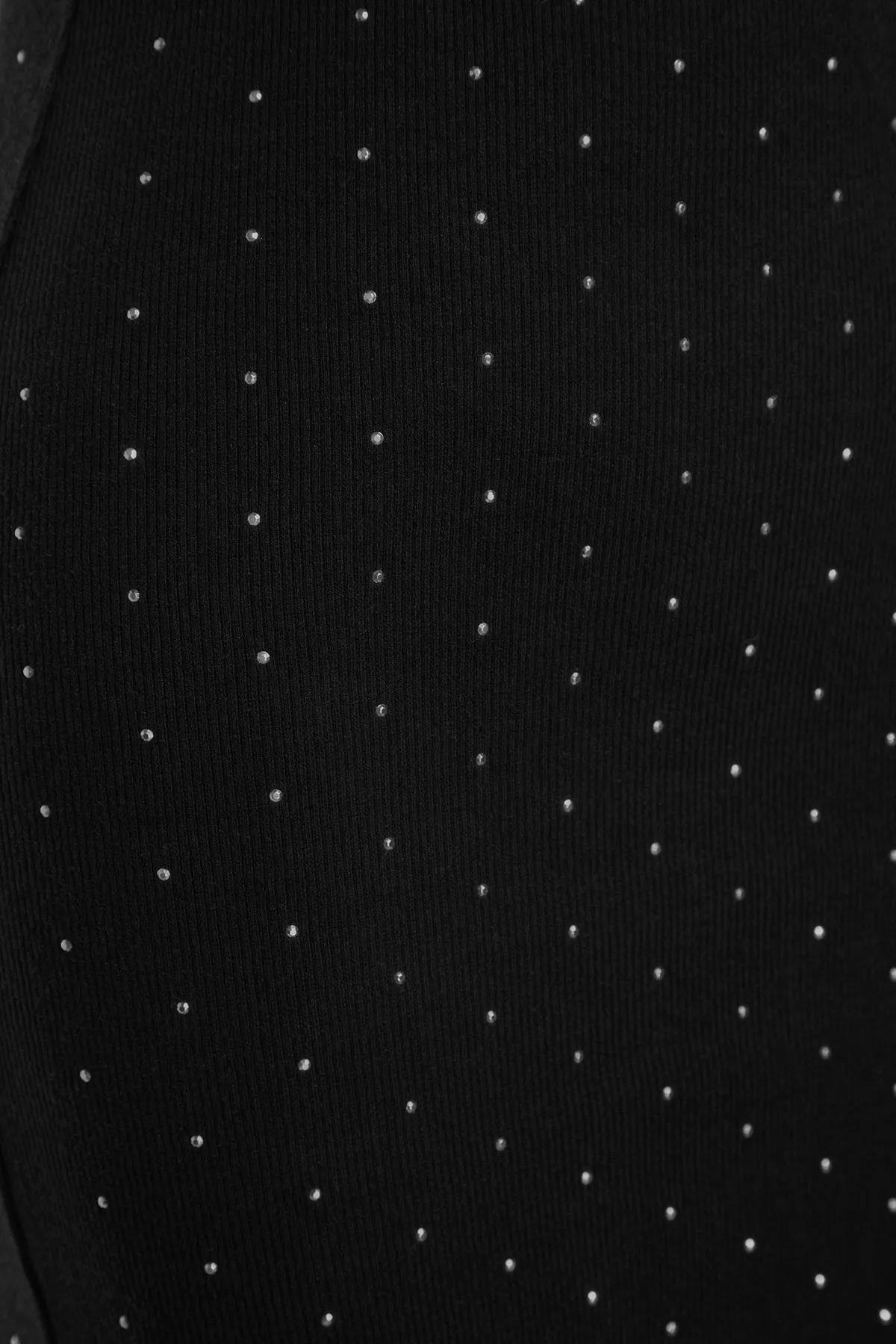 Trendyol Collection  Schwarzer geklebter Stein Midi-Strickrock TWOAW24ET00243