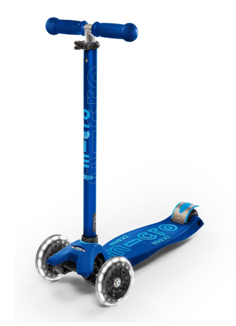 Micro Step Maxi Deluxe Scooter mit LED-Beleuchtung in den Rädern