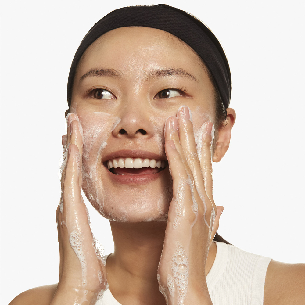 Clinique All About Clean Gelée Nettoyante + Exfol iante 2-en-1 Gelée Nettoyante Exfoliante 2-en-1