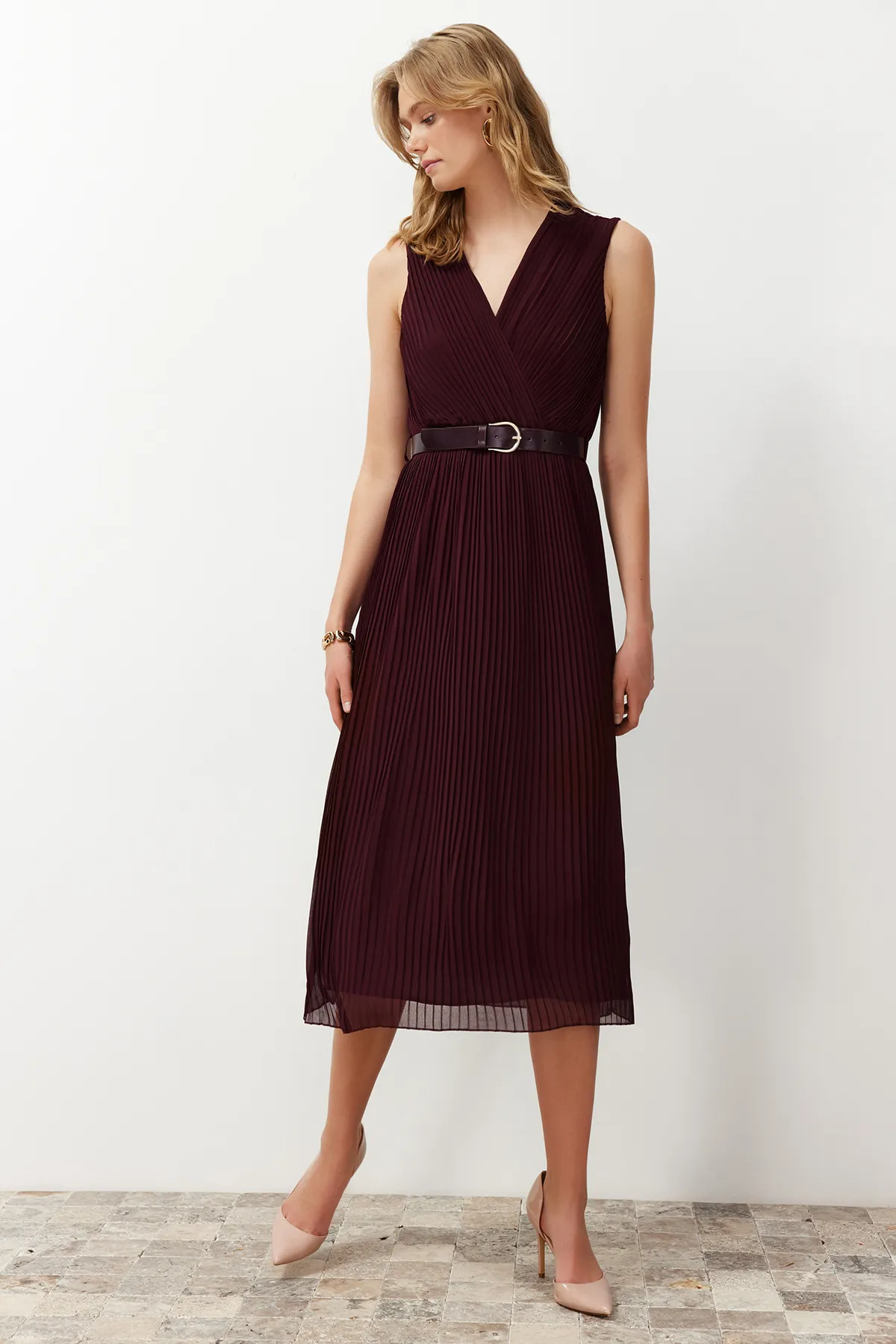 Trendyol Collection  Pflaumenfarbenes gewebtes Midikleid TWOSS24EL00774