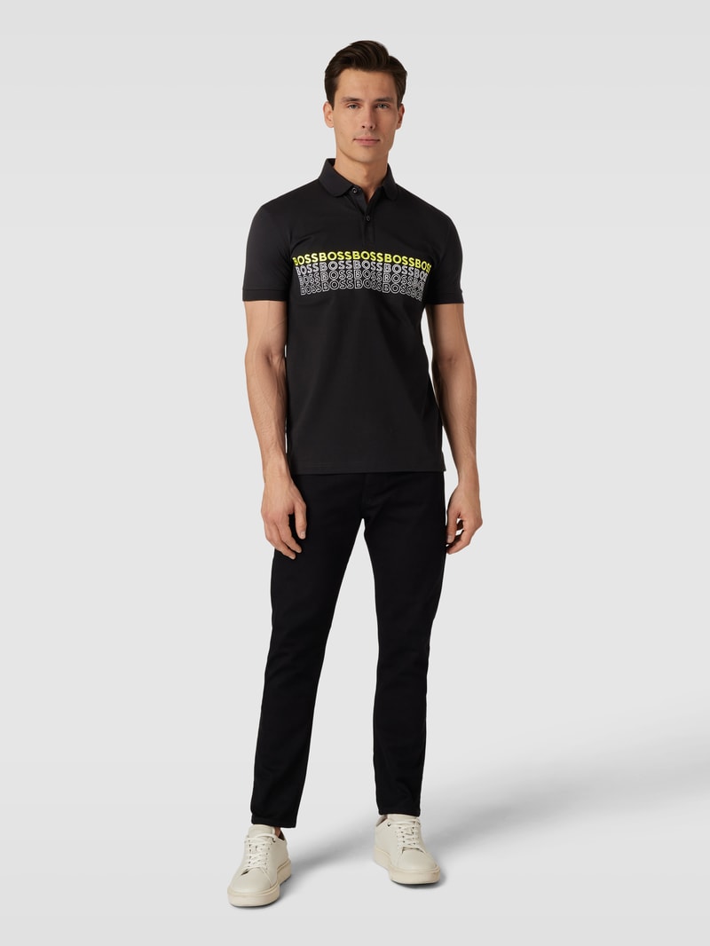 Poloshirt mit Label-Stitching Modell 'Pavel' in schwarz