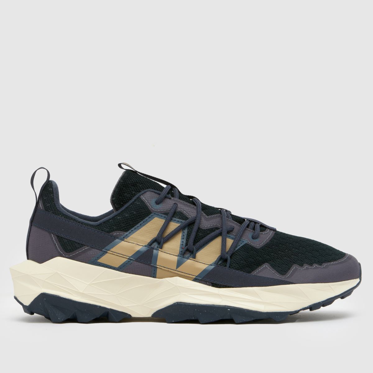 New Balance Tektrel-träningsskor i svart och guld