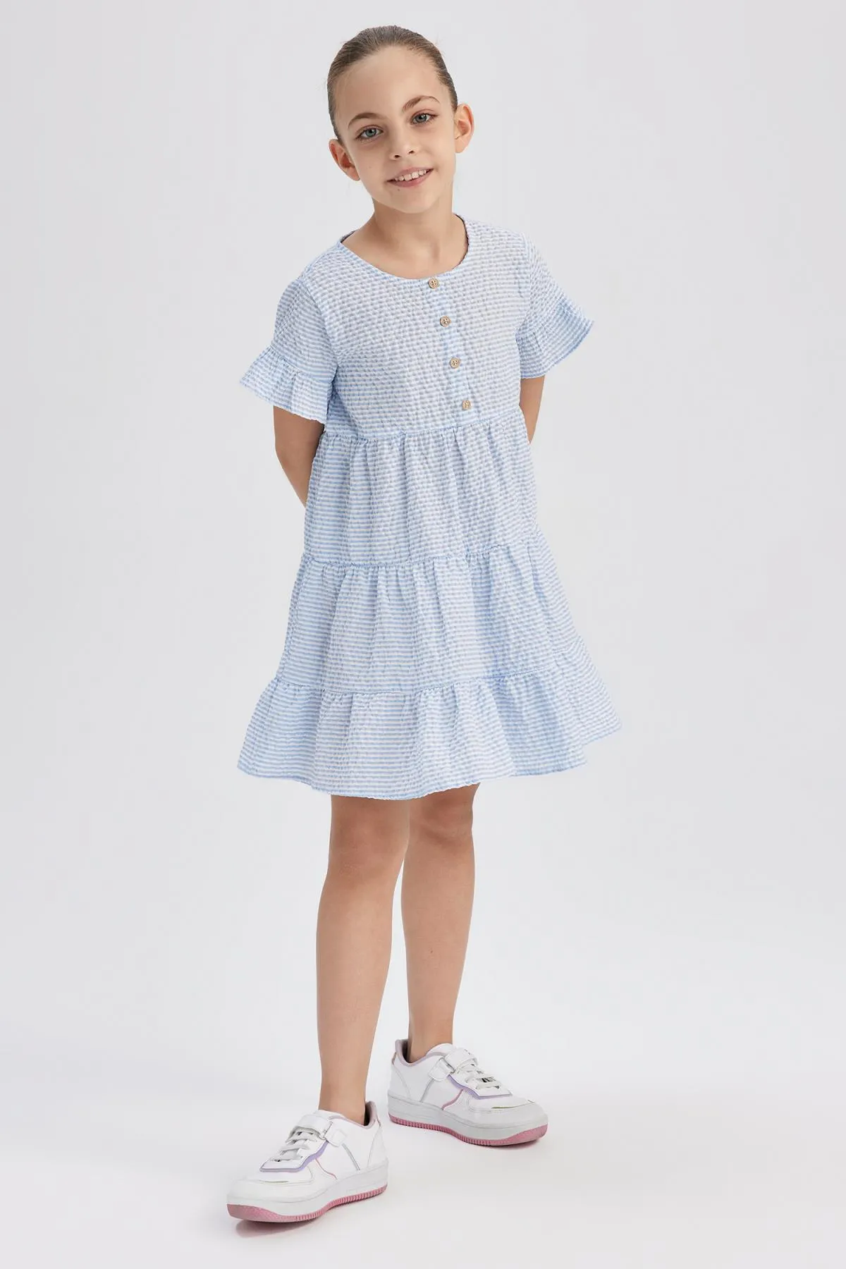 DeFacto  Gestepptes, kurzärmliges Schwungradkleid für Babys, Mädchen, Tyc00719856892