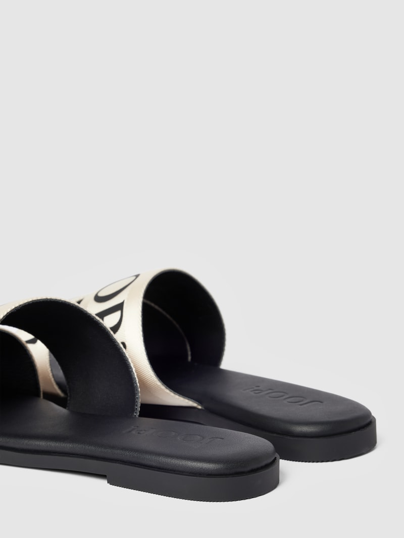 Pantoletten mit Label-Details Modell 'nastro merle' in offwhite