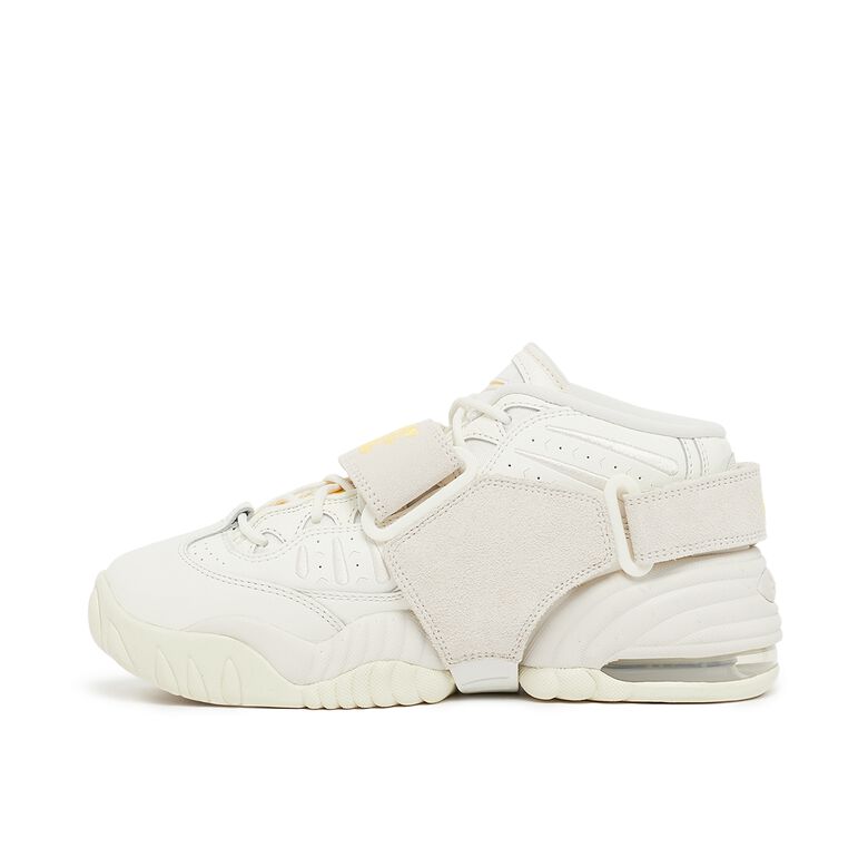 NIKE Wmns Air Adjust Force 2023 