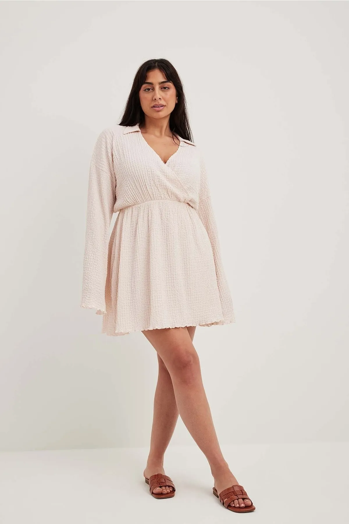 NA-KD  Strukturiertes Minikleid