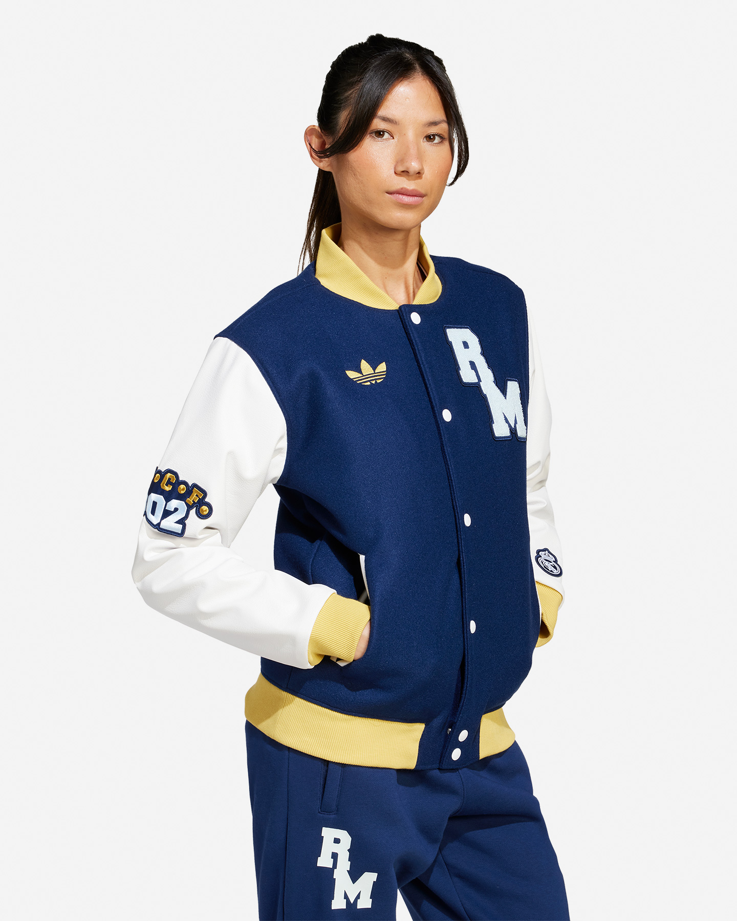 Oficiálne futbalové oblečenie Adidas Real Madrid Vrct Og M JF2589