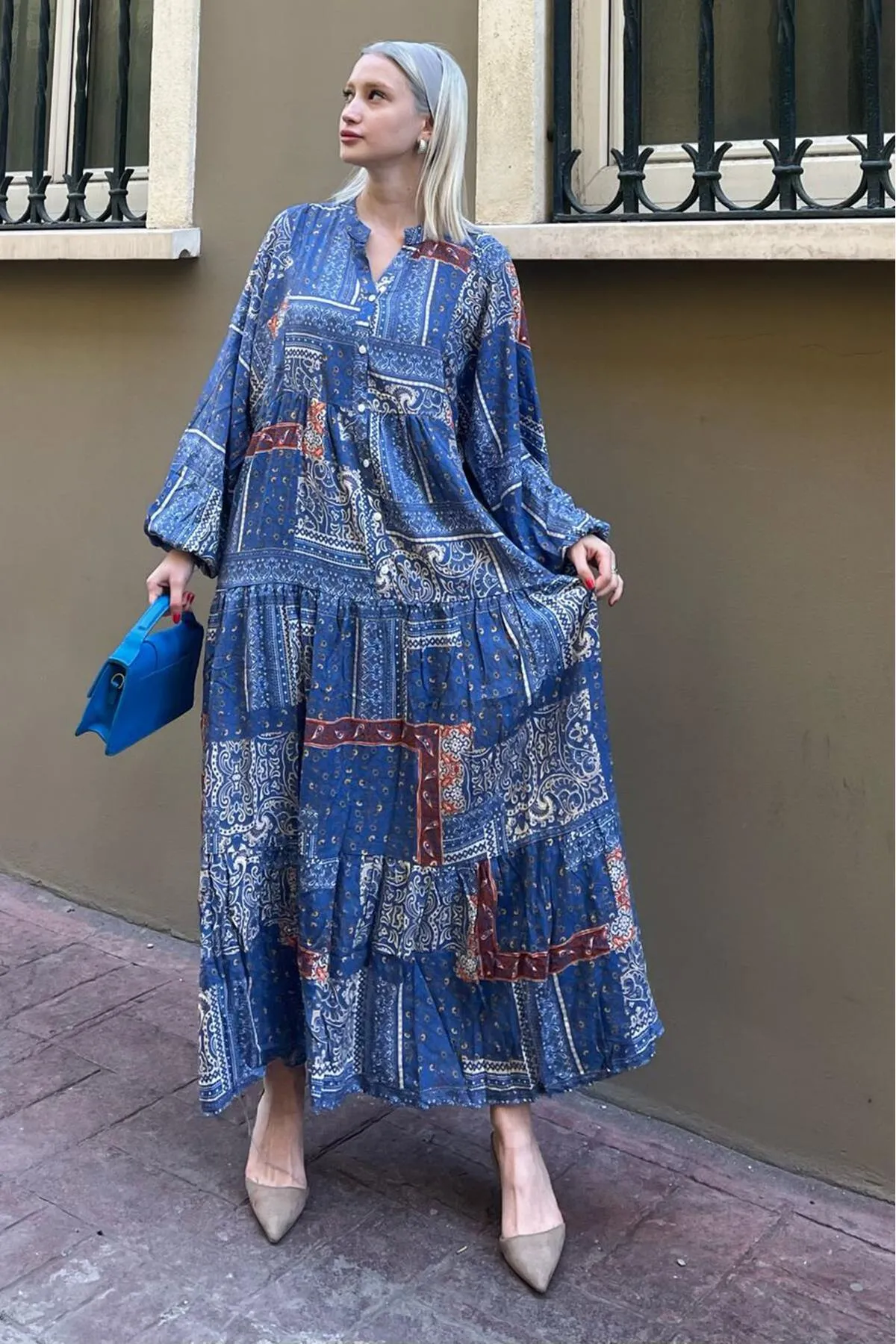 Madmext  Indigoblaues, elastisches, halb geknöpftes Blumenkleid mit vorherrschendem Kragen MG2028