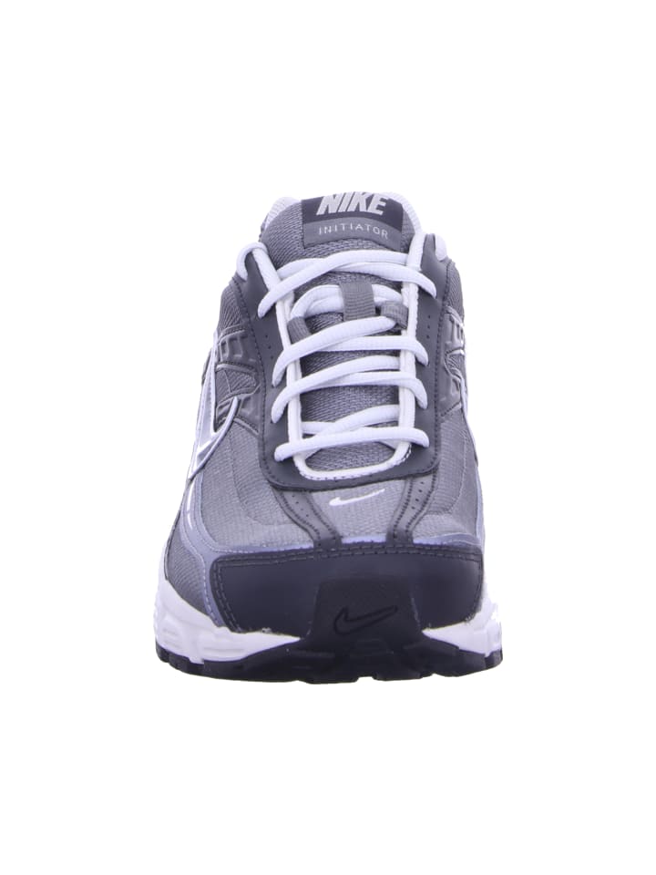 Nike Schnürschuh in grau günstig kaufen