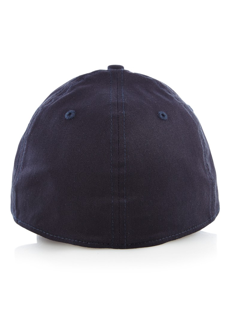 New Era Cap with New York Yankees embroidery