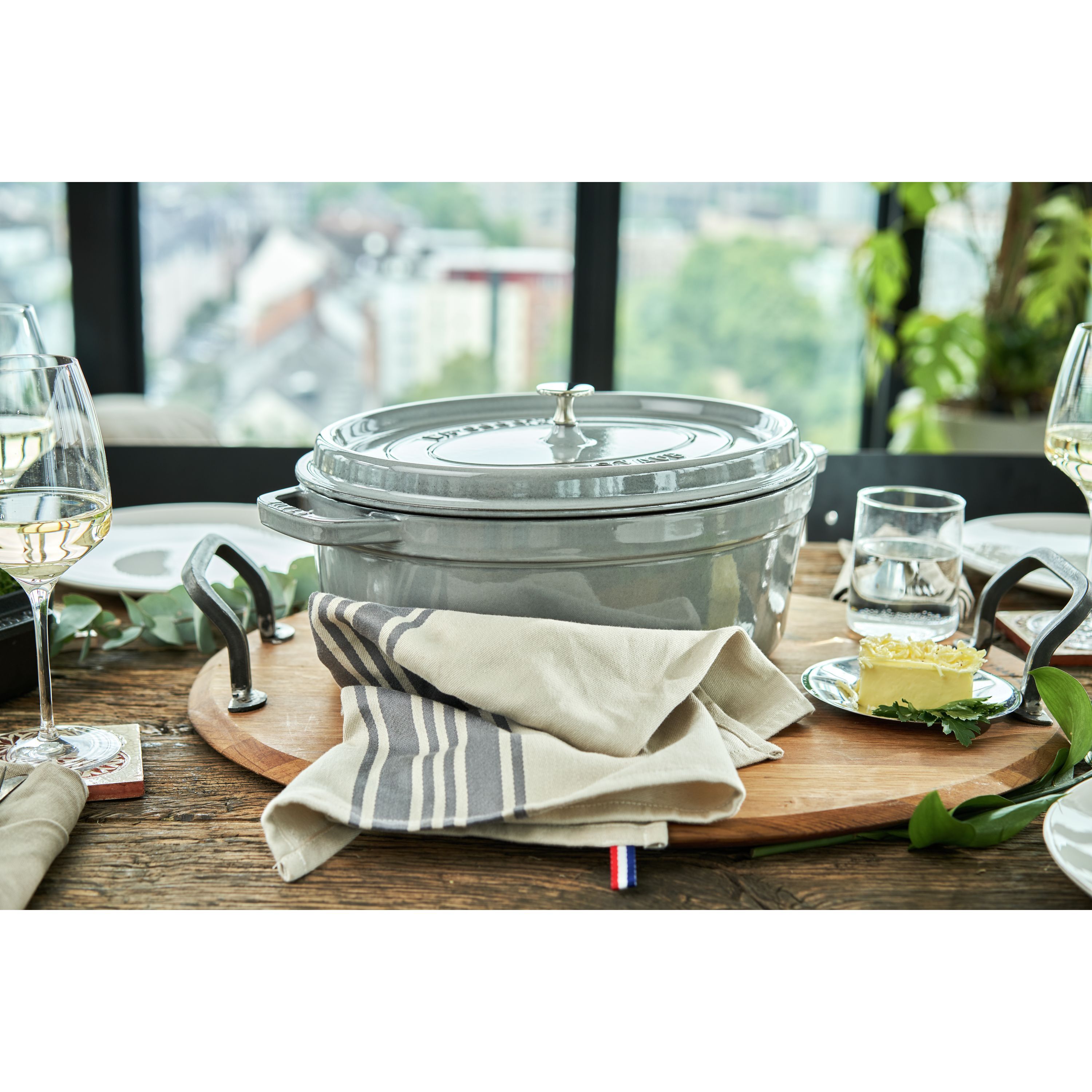 Cocotte 37 cm, oval, Graphit-Grau, Gusseisen