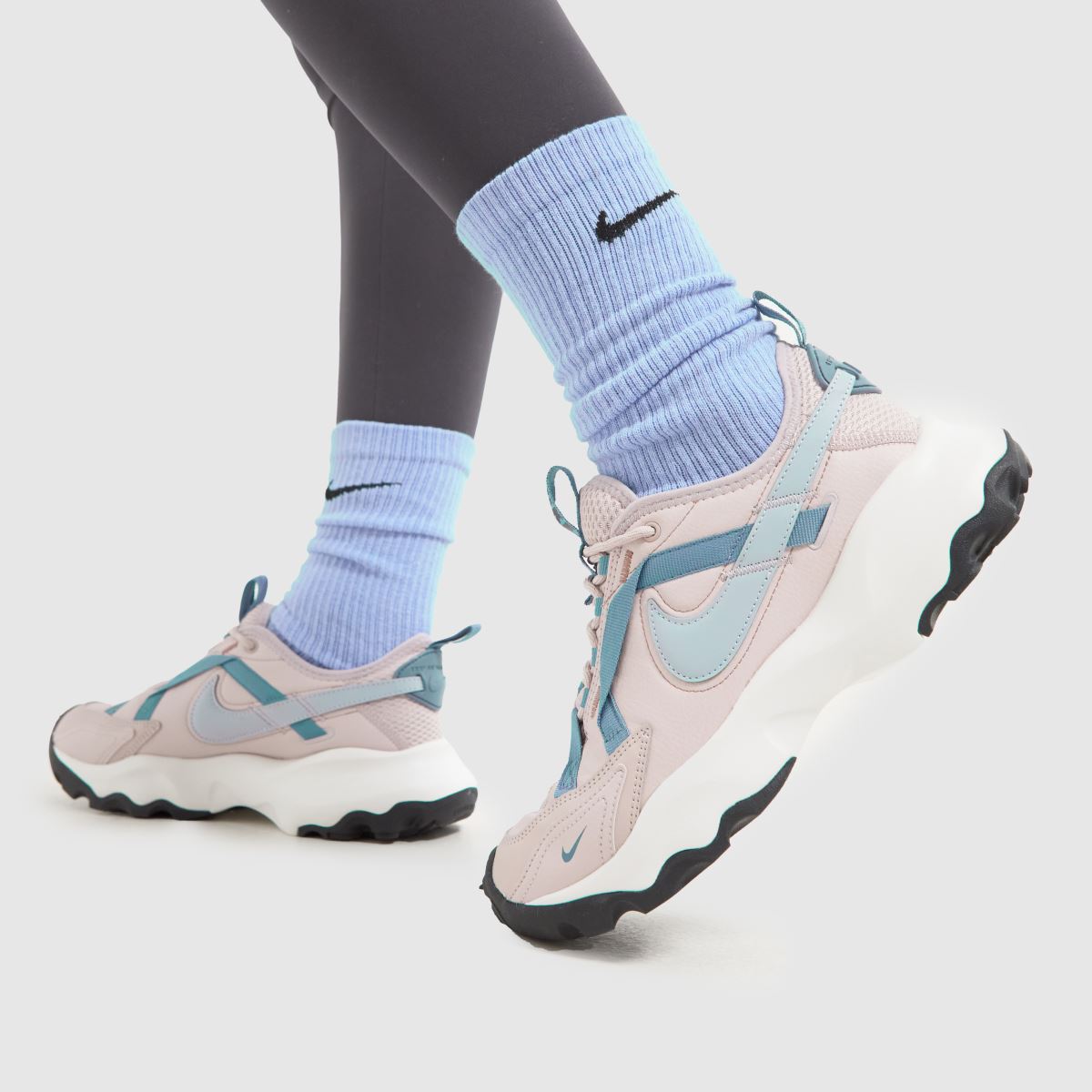 Nike TC 7900 PRM – Rosa, flerfärgade träningsskor