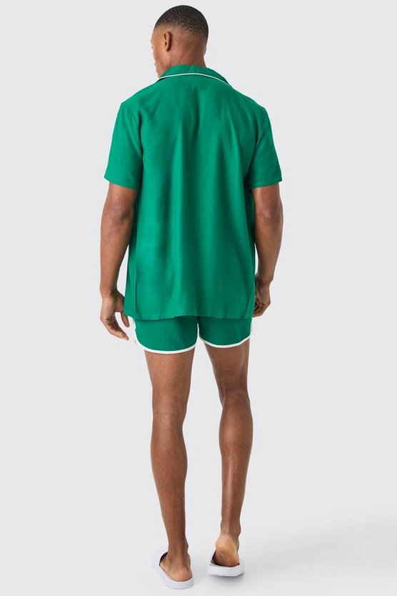Kurzärmliges Hemd mit Paspeln & Badehose