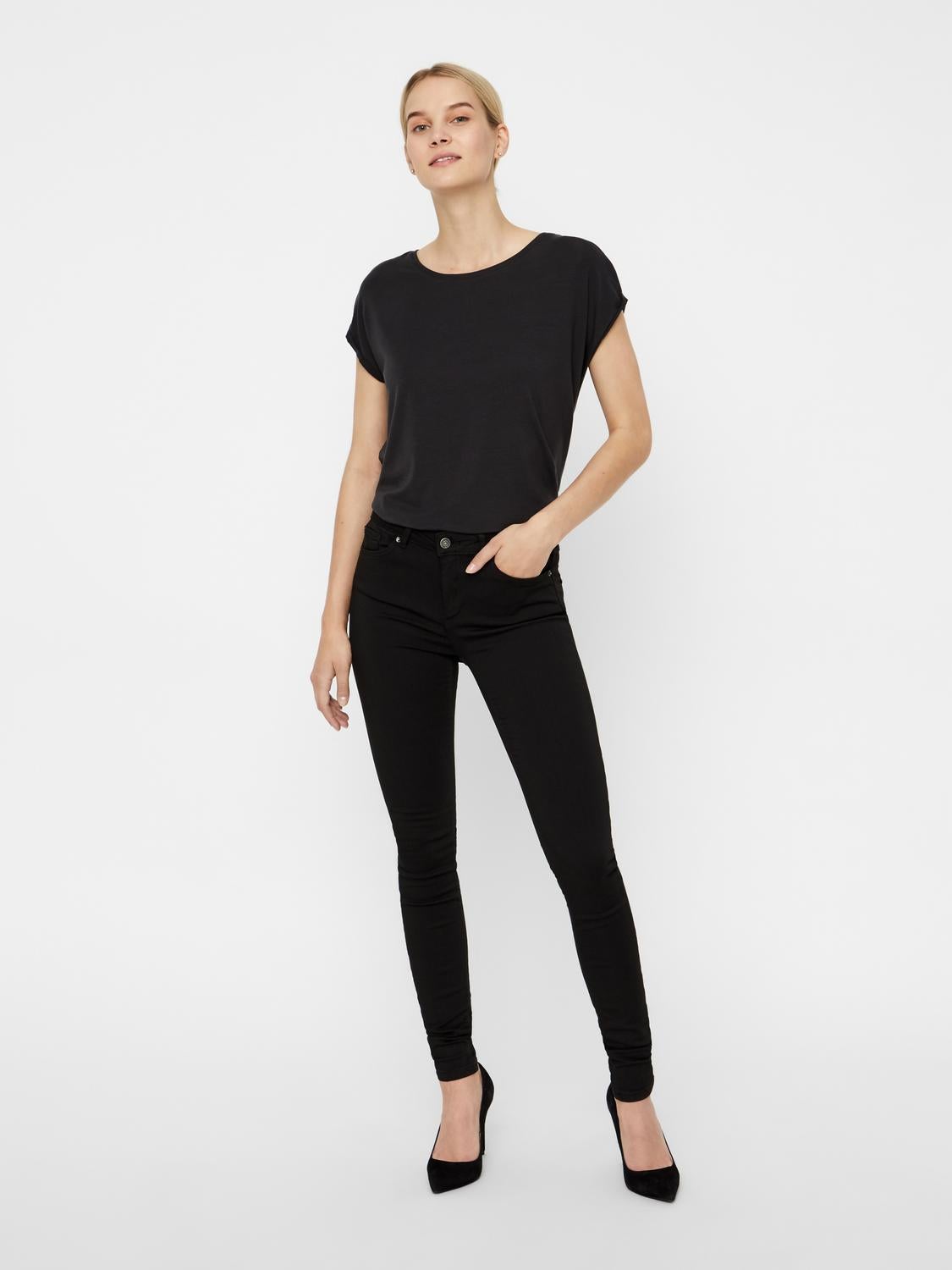 VMLUX Mid Rise Slim Fit Jeans