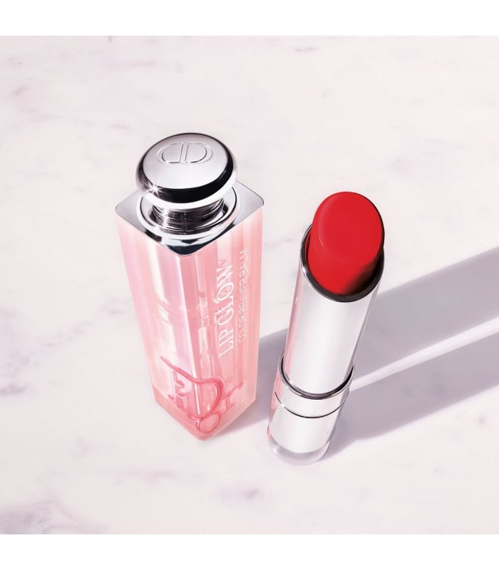 DIOR ADDICT LIP GLOW-Baume à lèvres  - 97%** d’ingrédients d’origine naturelle