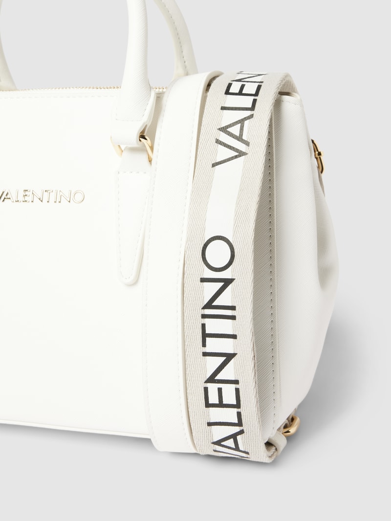 Umhängetasche mit Label-Detail Modell 'ZERO' in weiß