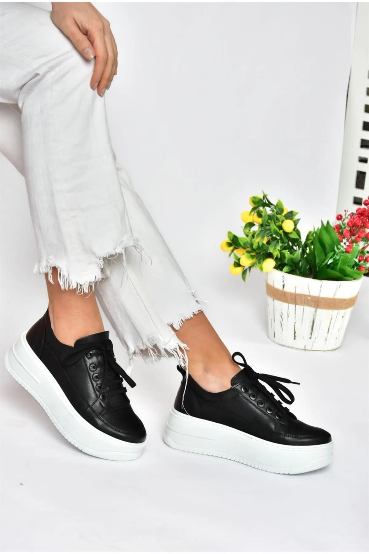 Fox Shoes  P274117509 Schwarze Sportschuhe für Damen mit hoher Sohle
