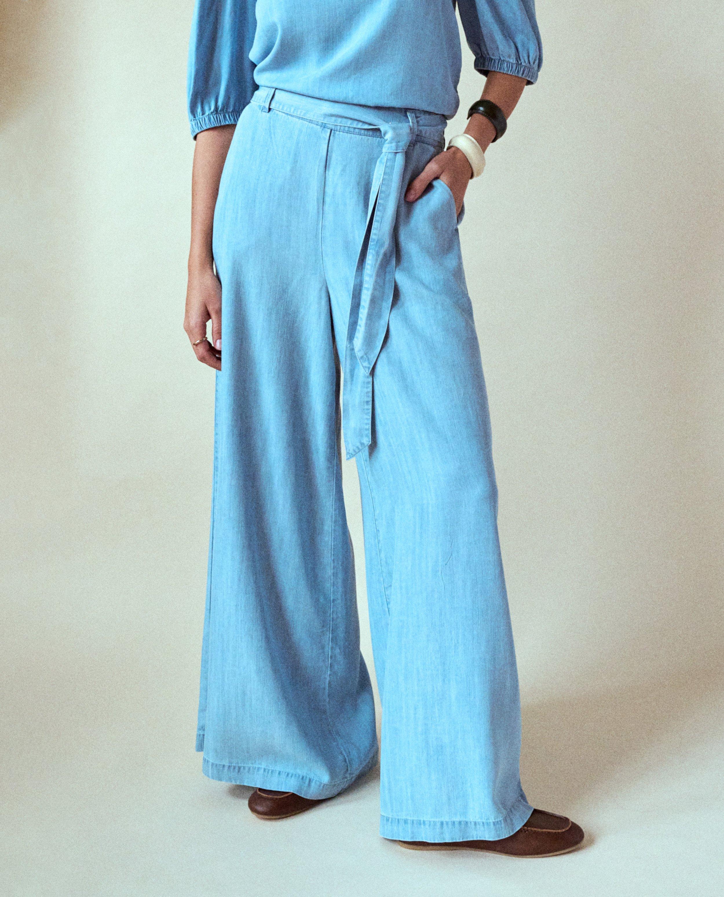 Pantaloni Thelma & Louise Blue, croială largă, albastru deschis