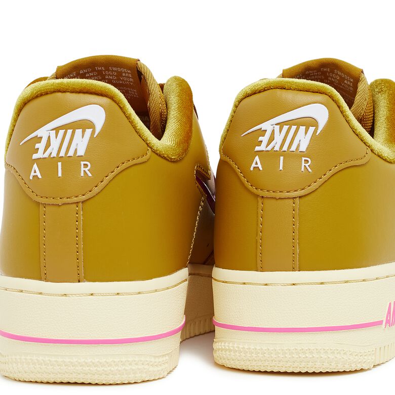 NIKE Wmns Air Force 1 ’07 SE 