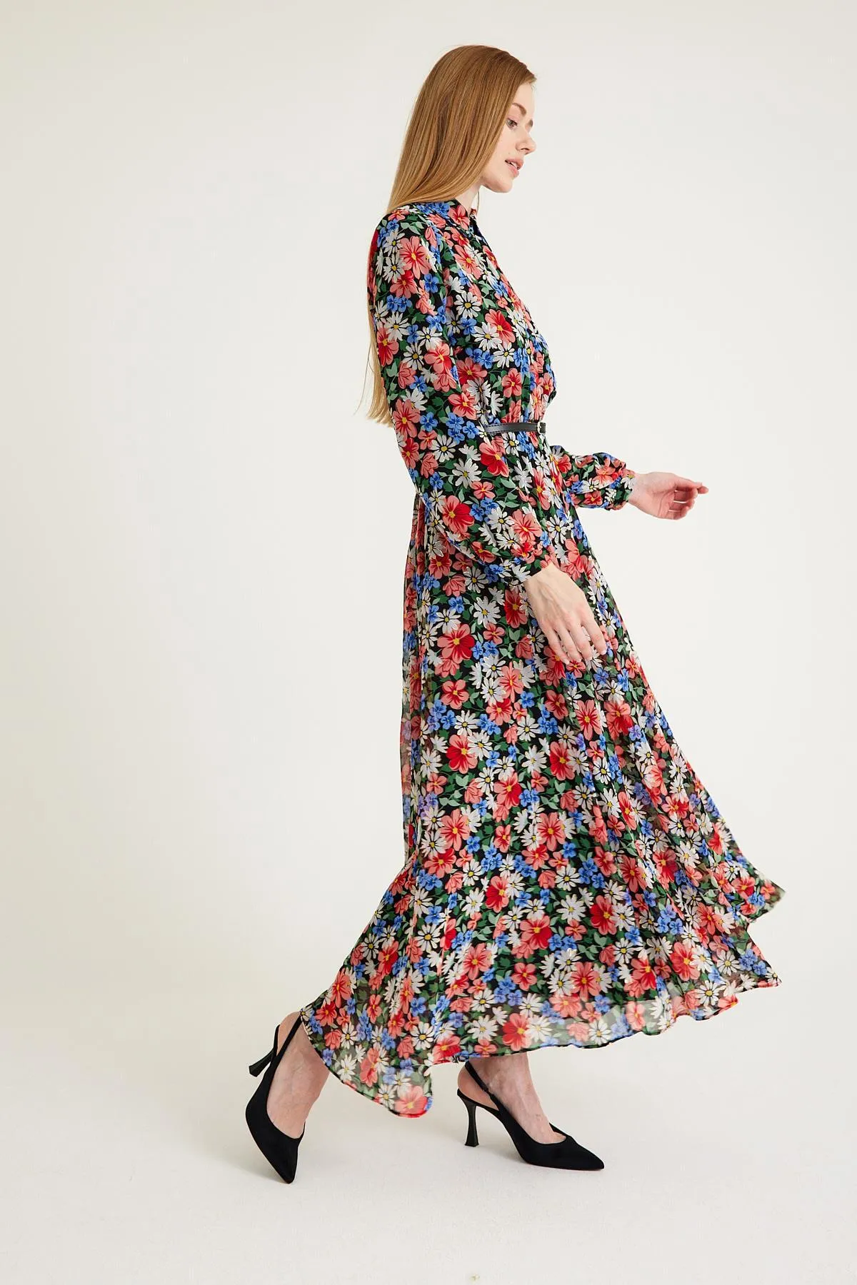 Olcay  Gemustertes Chiffonkleid - MERCAN 9619-EY mit geraffter Taille und Gürtel-Accessoires